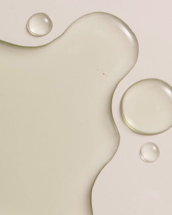 Ceramide 3, Ceramide 6 II, Ceramide 1, Phytosphingosine, Cholesterol,  Sodium Lauroyl Lactylate, Carbomer and Xanthan Gum